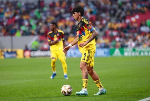 Am&eacute;rica rescat&oacute; empate ag&oacute;nico ante Pumas en la ida