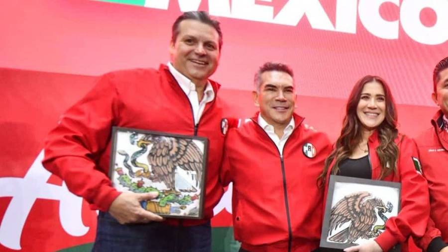 Mario Zamora levanta la mano para competir por la gubernatura de Sinaloa en 2027