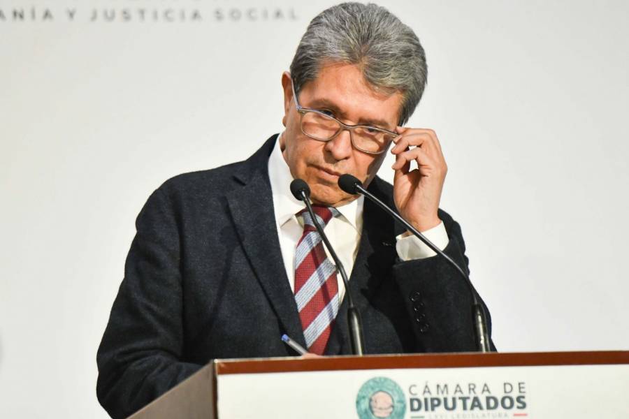 Monreal propone regular “patrones oscuros” en servicios financieros digitales