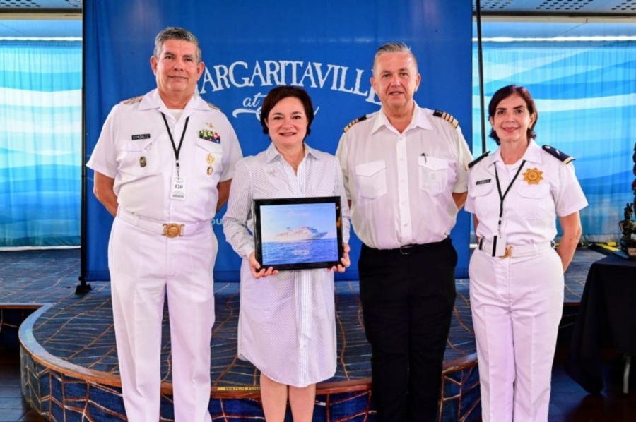 Arriba por primera vez a Cozumel el crucero Margaritaville at Sea Paradise con m&aacute;s de mil 300 pasajeros