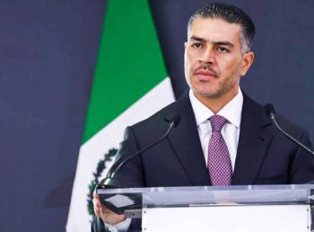 Productora de La Casa de los Famosos M&eacute;xico busca sumar a Omar Garc&iacute;a Harfuch a la pr&oacute;xima temporada