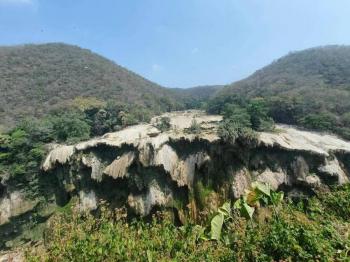 Cascada de Tamul luce casi sin agua y preocupa a la Huasteca Potosina