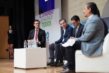 Expertos advierten que transporte p&uacute;blico no puede sostenerse s&oacute;lo con la tarifa