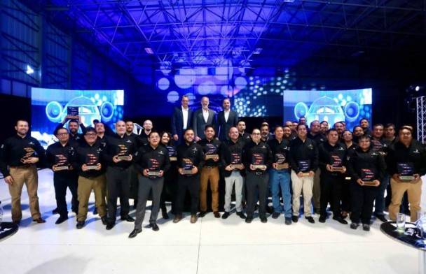 Bombardier cumple 20 años en Querétaro y consolida clúster aeroespacial