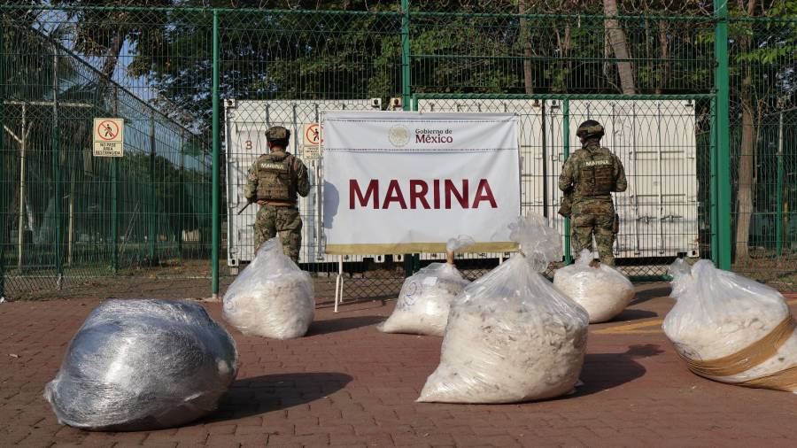 Semar asegura metanfetamina oculta en contenedor del puerto de Manzanillo