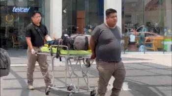 Ca&iacute;da de muro en centro comercial Ocean&iacute;a deja una persona lesionada