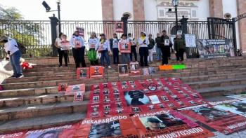 Madres buscadoras marchan en Culiac&aacute;n para exigir justicia por desaparecidos