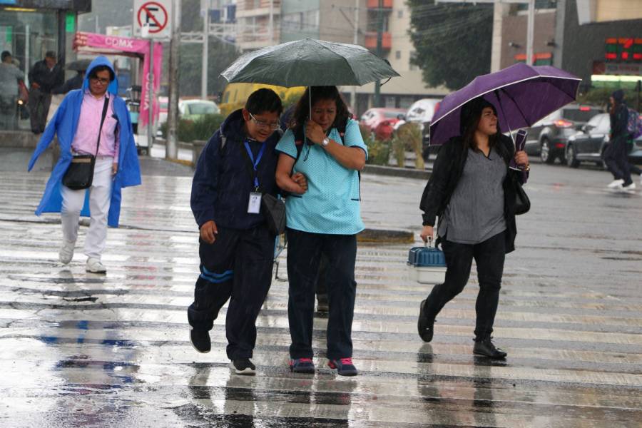 Prevén lluvias ligeras y ambiente templado en CDMX durante el Día de las Madres