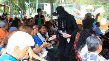 Reconocen labor y fortaleza de las madres en Azcapotzalco durante celebraci&oacute;n encabezada por Gabriela Jim&eacute;nez