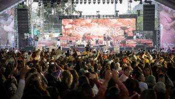 M&aacute;s de 50 mil asistentes celebran el D&iacute;a de las Madres con concierto de Lucero en la GAM