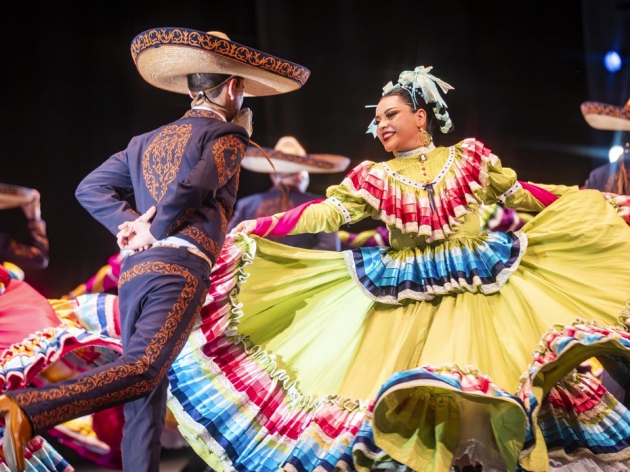 Danzar Mexicano celebra 10 a&ntilde;os con gala y se prepara para llevar folclor a Portugal