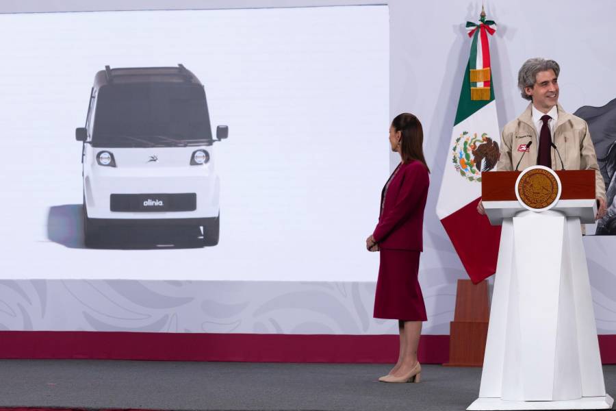 Presentar&aacute;n veh&iacute;culo Olinia el 7 de junio; Sheinbaum en ma&ntilde;anera muestra el dise&ntilde;o