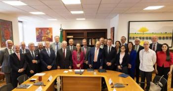 Presidenta se re&uacute;ne con empresarios; destaca perspectivas positivas para la econom&iacute;a