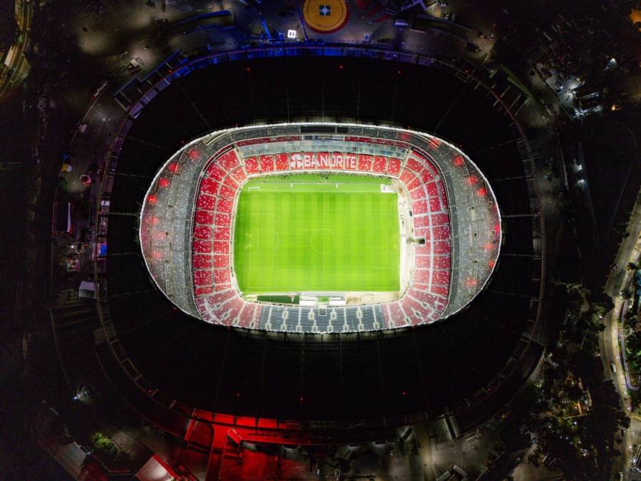 Dueños de palcos del Estadio Azteca ganan fallo contra restricciones de FIFA y Ollamani