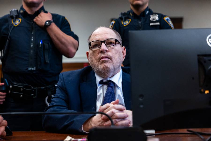 Juez declara nulo el juicio por acoso sexual a Harvey Weinstein