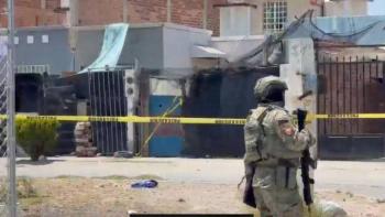 Hallan cinco cuerpos baleados en vivienda de Guanajuato; investigan posible ataque armado