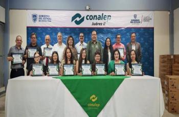 Conalep Chihuahua reconoce a 200 docentes por 5, 10 y 15 a&ntilde;os de servicio