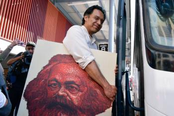 CNTE y Marx Arriaga marchan en CDMX con exigencias sobre pol&iacute;tica educativa y derechos laborales