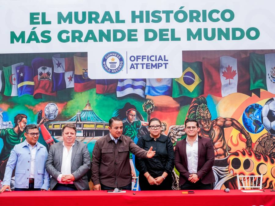 Gustavo A. Madero busca R&eacute;cord Guinness con mural monumental de futbol