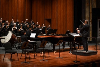 Carmina Burana cumple 90 a&ntilde;os con emotiva versi&oacute;n de c&aacute;mara en Bellas Artes