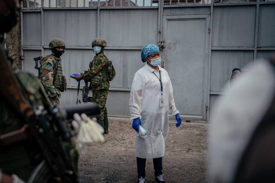 OMS prev&eacute; desarrollar vacuna contra variante de &eacute;bola en un plazo de dos meses