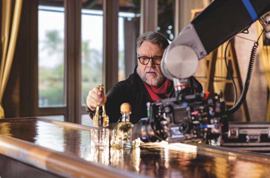 Guillermo del Toro protagoniza una campa&ntilde;a que redefine el lujo mexicano