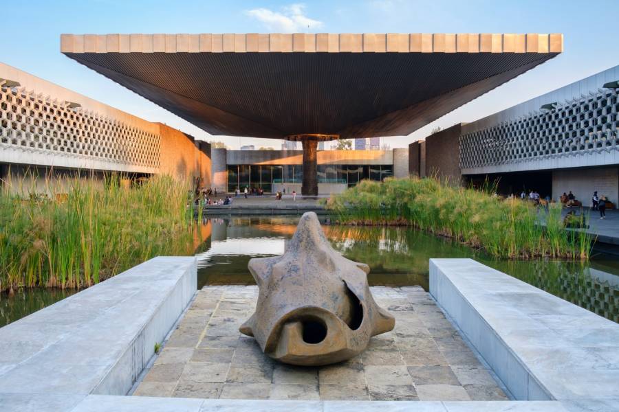 Trabajador del INAH fallece tras caída en el Museo Nacional de Antropología