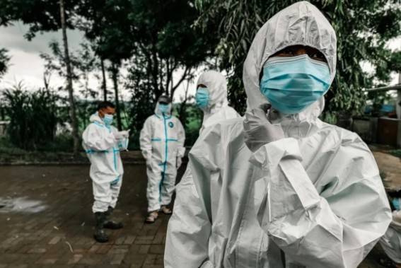 OMS activa alerta internacional por brote de &eacute;bola sin vacuna en &Aacute;frica central