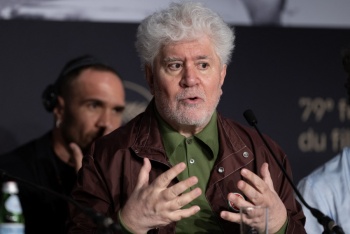 Pedro Almod&oacute;var arremete contra Trump en Cannes: “Europa jam&aacute;s debe someterse”