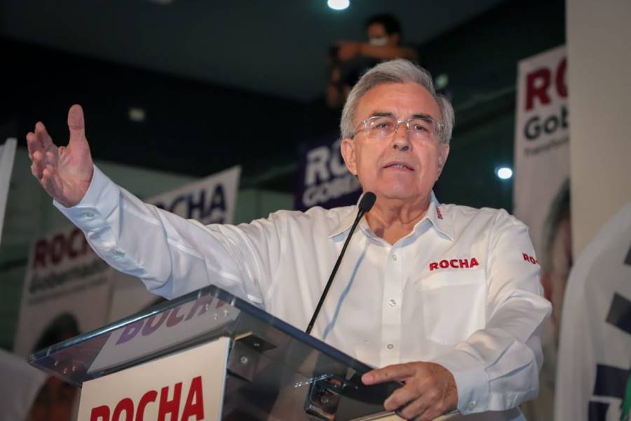 Sheinbaum afirma que no existe obligación legal para vigilar a acusados por EU con ficha roja de Interpol