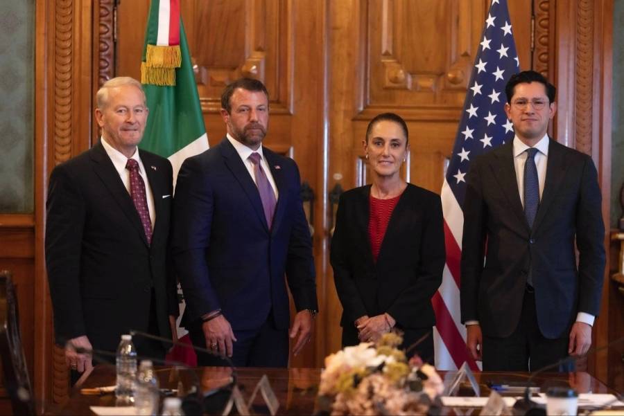 Claudia Sheinbaum se reúne con secretario de Seguridad Interior de EU en Palacio Nacional
