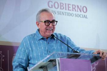 Rub&eacute;n Rocha y exfuncionarios de Sinaloa con ficha roja de Interpol, confirma Sheinbaum