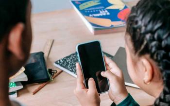 Congreso de CDMX aprueba prohibici&oacute;n de celulares en escuelas de nivel b&aacute;sico