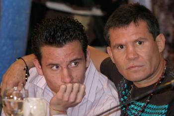 Omar Ch&aacute;vez sale del penal de Aguaruto y seguir&aacute; proceso en libertad