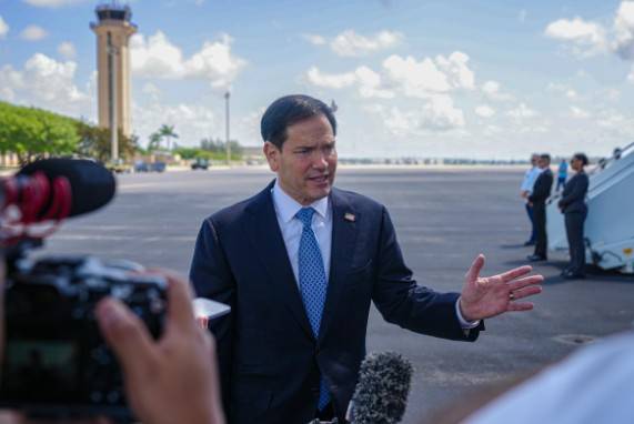 Marco Rubio condiciona ayuda de USD 100 millones a Cuba fuera del control militar