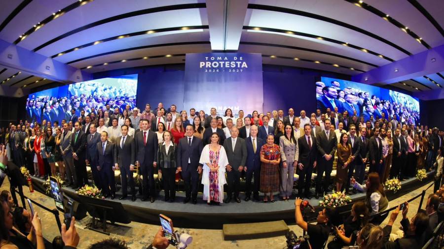 Janecarlo Lozano encabeza nueva etapa de la CONAMM con respaldo de alcaldes de todo el pa&iacute;s