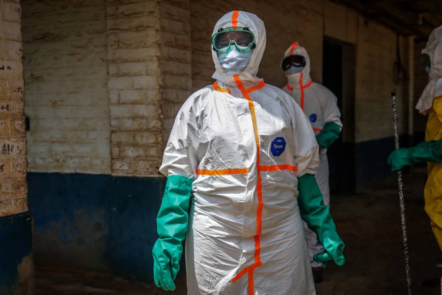 Congo suma 204 muertes por brote de &eacute;bola; OMS eleva el riesgo sanitario