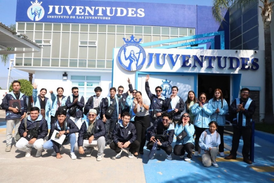 23 j&oacute;venes guanajuatenses viajan a Jap&oacute;n como embajadores de paz