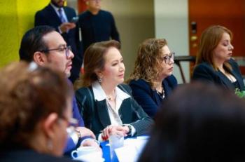 Yasm&iacute;n Esquivel destaca papel de municipios en el bienestar social