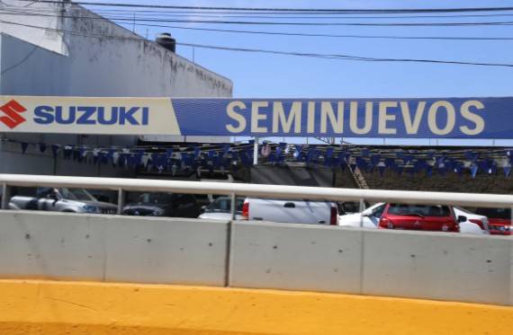 Compradores de seminuevos disparan b&uacute;squedas digitales y alteran ventas automotrices