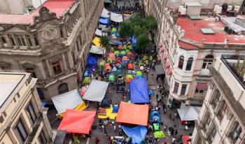 Fallece docente de la CNTE en campamento instalado en el Centro Hist&oacute;rico