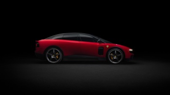 Ferrari presenta Luce, su primer auto el&eacute;ctrico, pero usuarios lo critican por su dise&ntilde;o