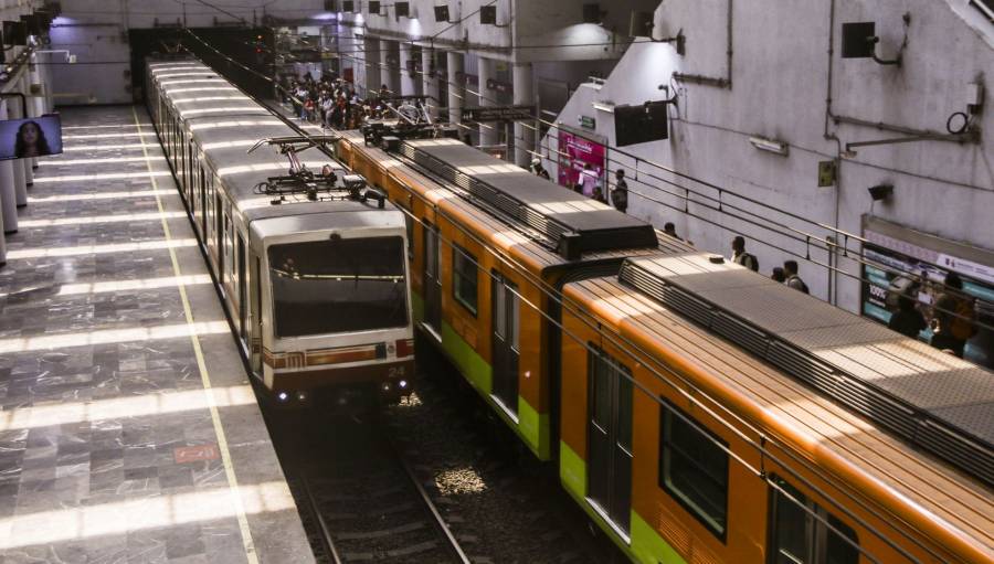 Mujer es hospitalizada tras lanzarse desde puente peatonal hacia v&iacute;as de la L&iacute;nea A del Metro