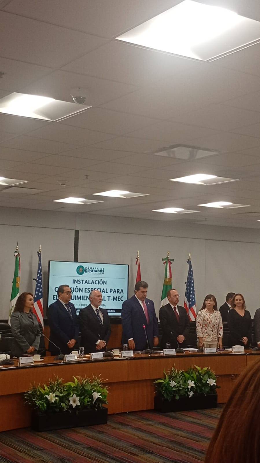 M&eacute;xico env&iacute;a se&ntilde;al de unidad ante revisi&oacute;n del T-MEC: Haces