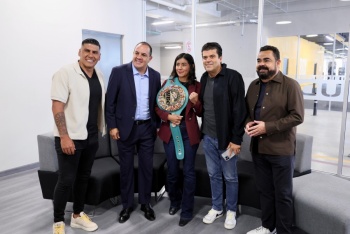 Cierran Salcido y Cuauht&eacute;moc Blanco el Summit 2026 de la UDEP en Puebla