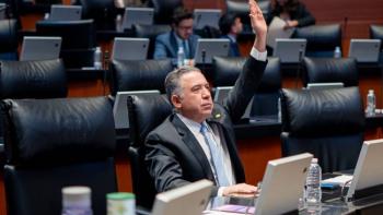 Senado aprueba licencia de Enrique Inzunza en medio de se&ntilde;alamientos de EU