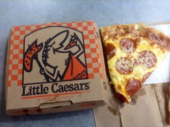 Little Caesars convierte meme viral en estrategia de marca registrada