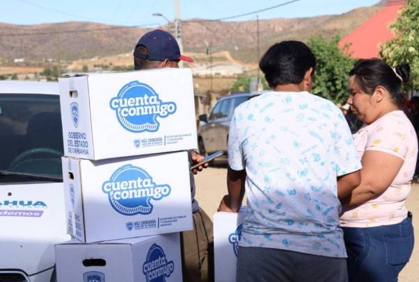 SPyCI entrega paquetes alimenticios a comunidades ind&iacute;genas en Parral