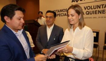 Entregan 84 certificados a instituciones de asistencia social