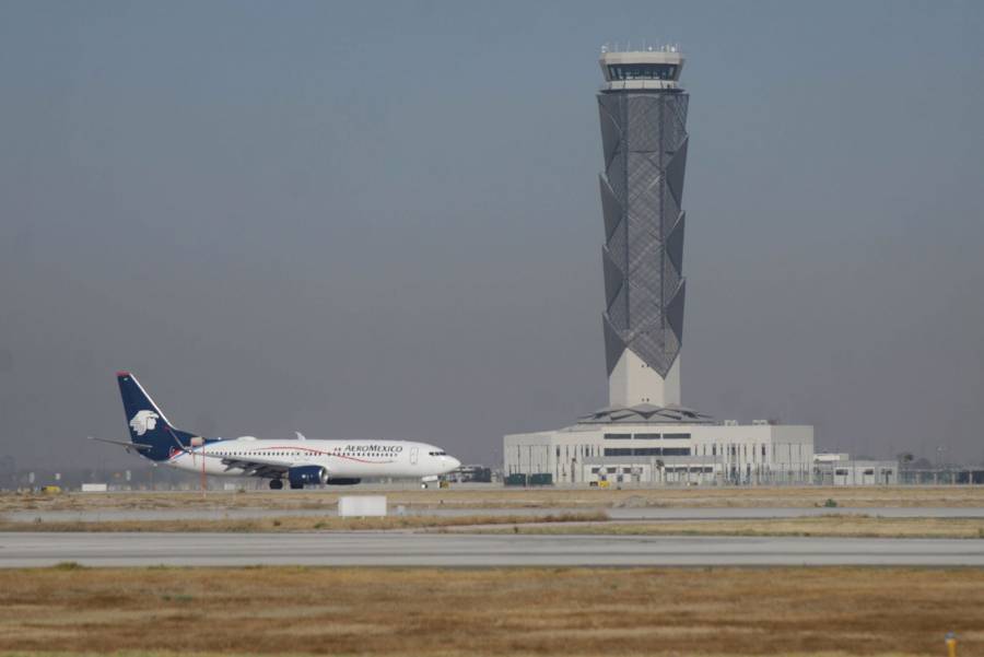Sobrecargos de Aerom&eacute;xico cancelan huelga tras acuerdo salarial y mejoras laborales